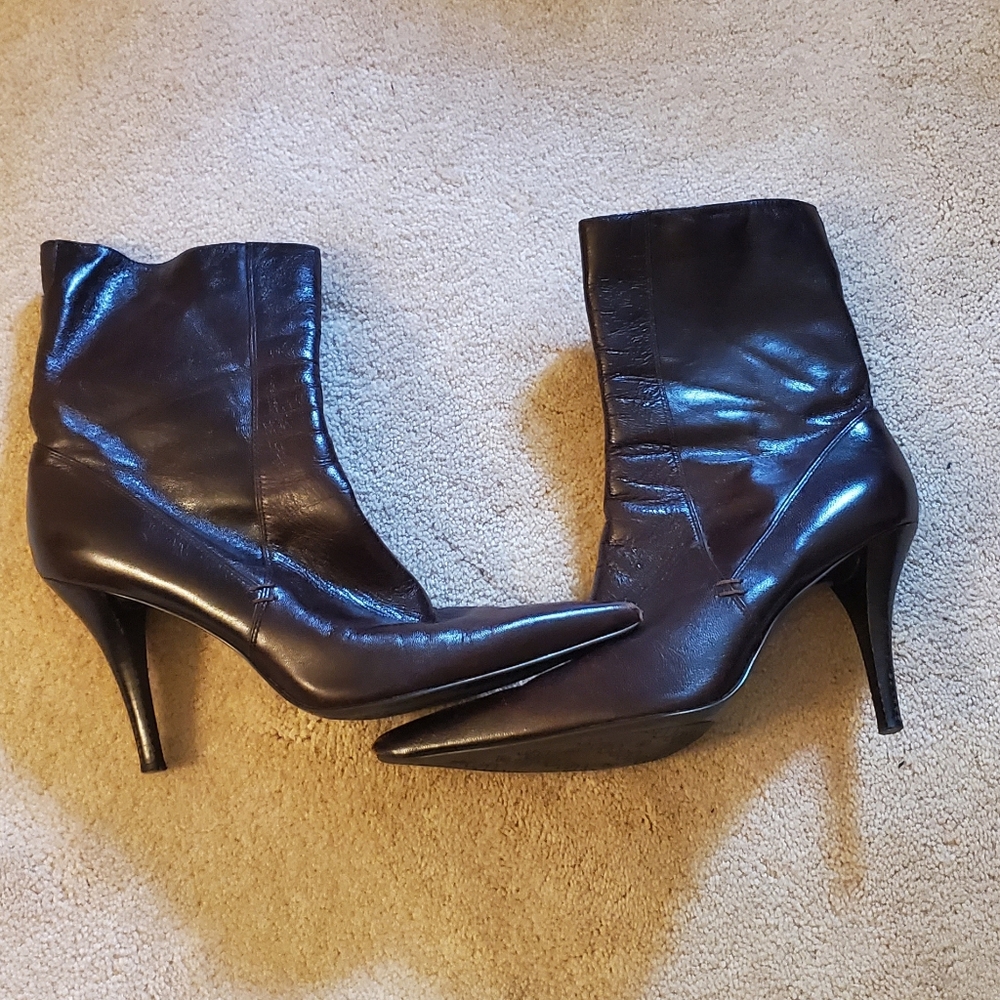 Bandolino pointy toe, tall stiletto boot
